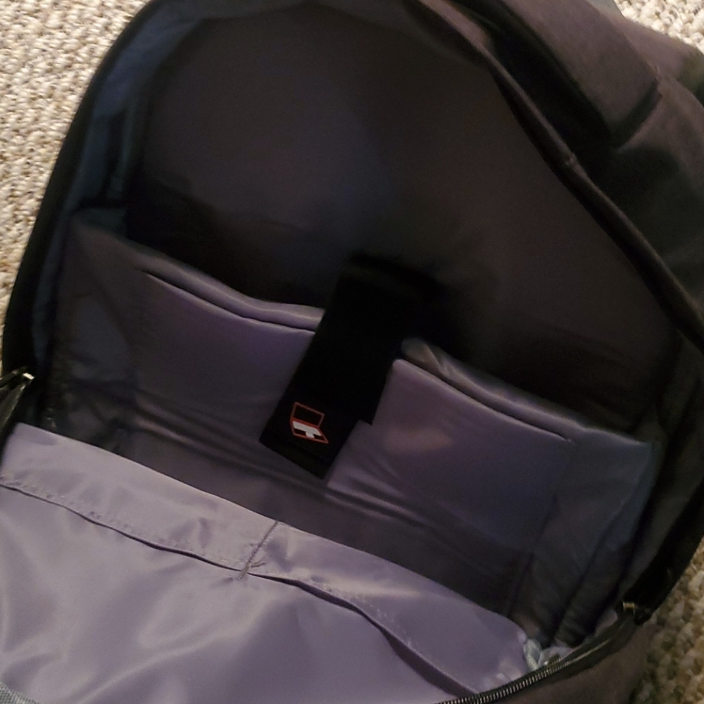 Laptop/electronics backpack - Picture 8 of 8